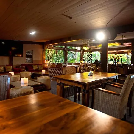 Chillout Tres Mares Отель Тарифа