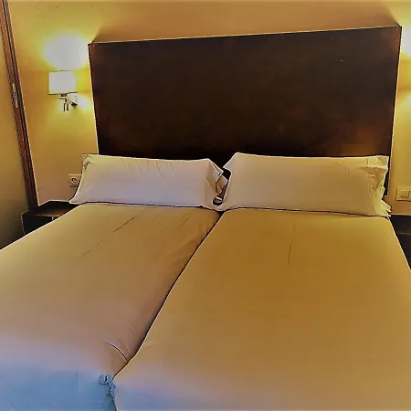 Отель Chillout Tres Mares